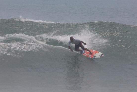 Big Daddy'S Surfcamp Leilighet Pasanggaran Eksteriør bilde